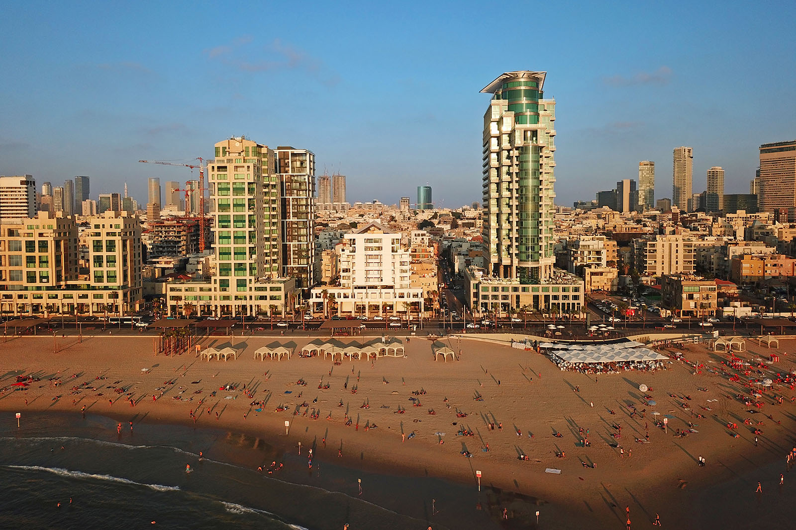 Royal Beach Hotel