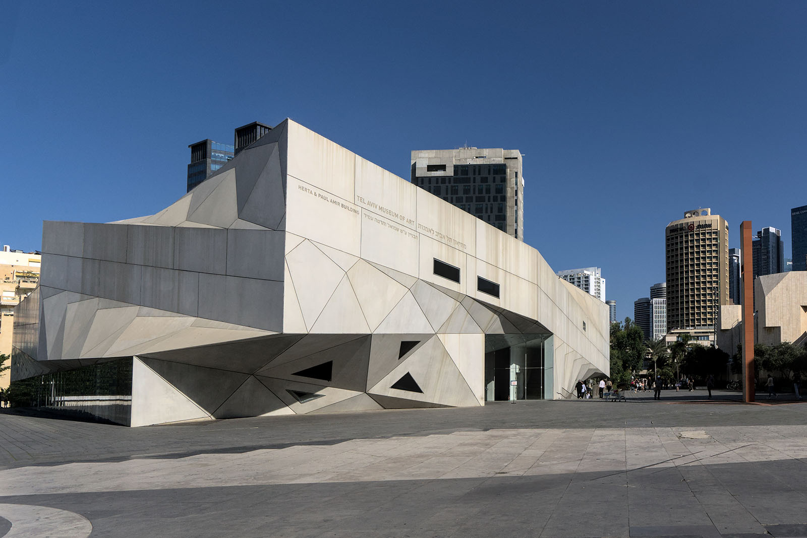 Tel Aviv Museum of Art<br />
